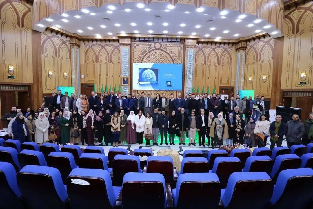 اليوم التكويني حول “قيادة الإبداع والابتكار