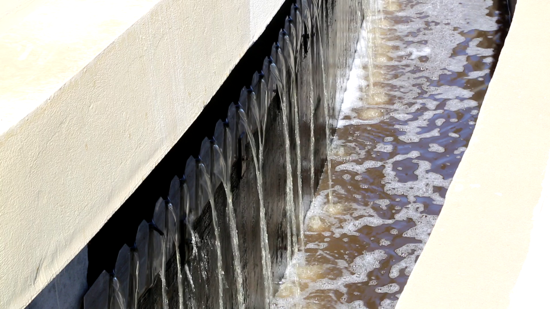 عنوان الصورة 05